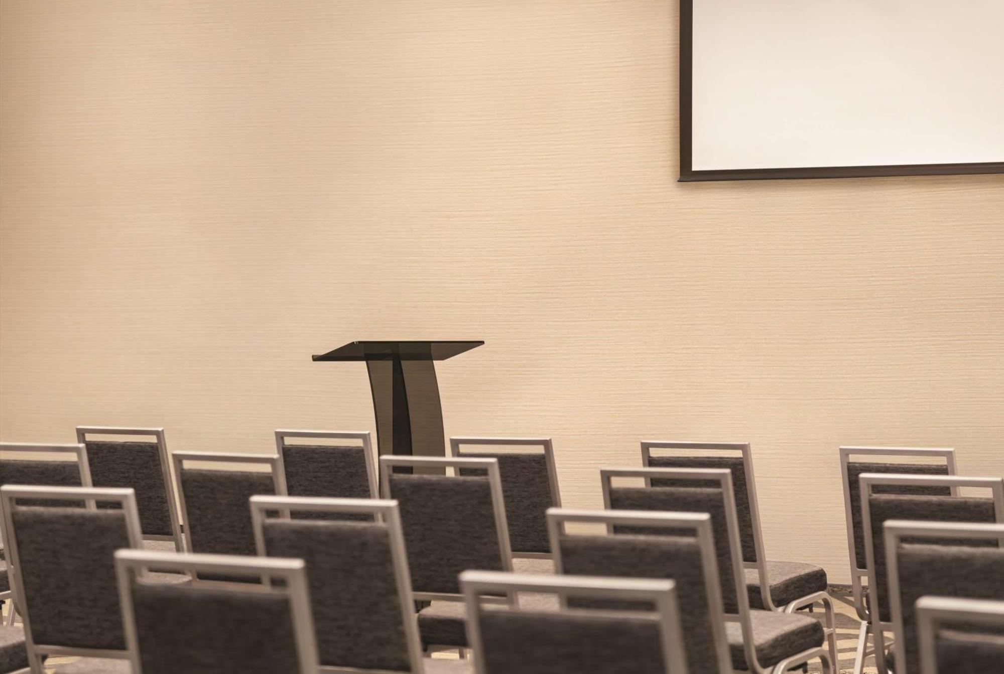 Hilton Knoxville Airport Alcoa Εξωτερικό φωτογραφία